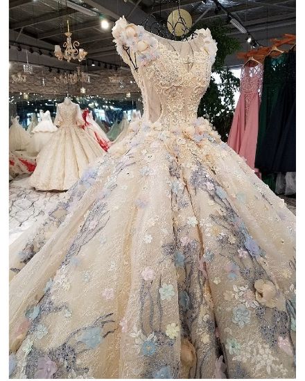 Obeauty™ High-end Handmade Flower Pearls Wedding Dress Bridesmaid Dress 2022